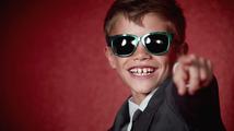 Romeo Beckham on Romeo Beckham Je Model Jako Jeho Otec Pod Vejte Se Na Video