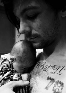 Louis Tomlinson se synem