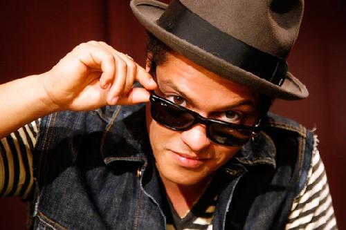 Profilový obrázek - Bruno Mars Ft.  (2011)