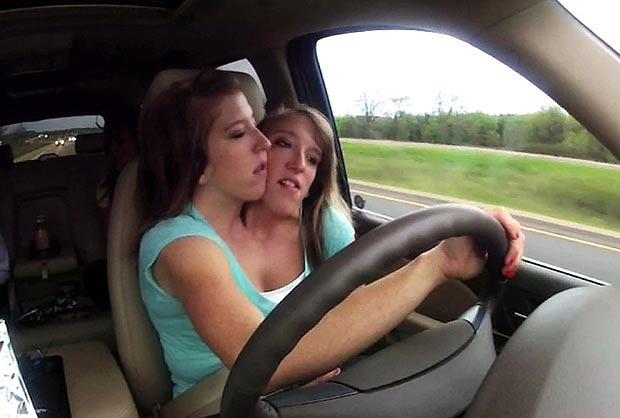 Abigail a Brittany Hensel