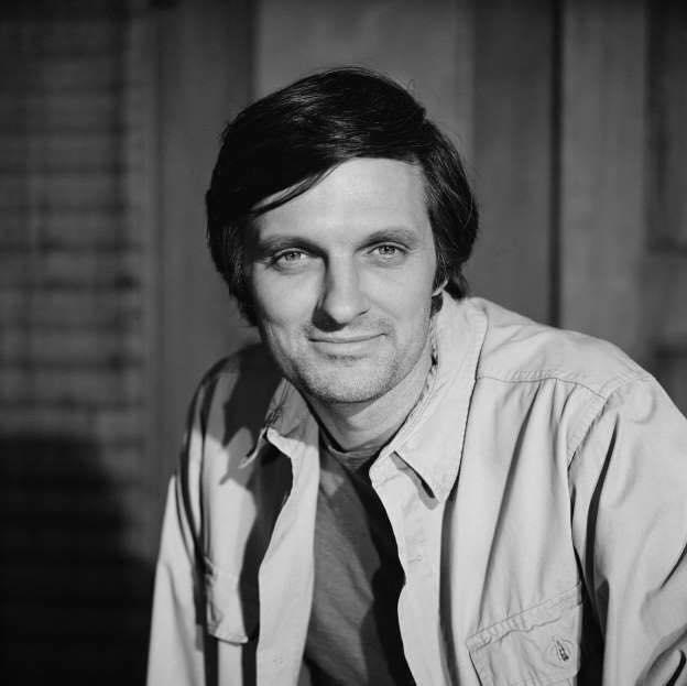 Alan Alda