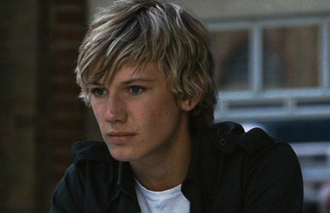 Alex Pettyfer