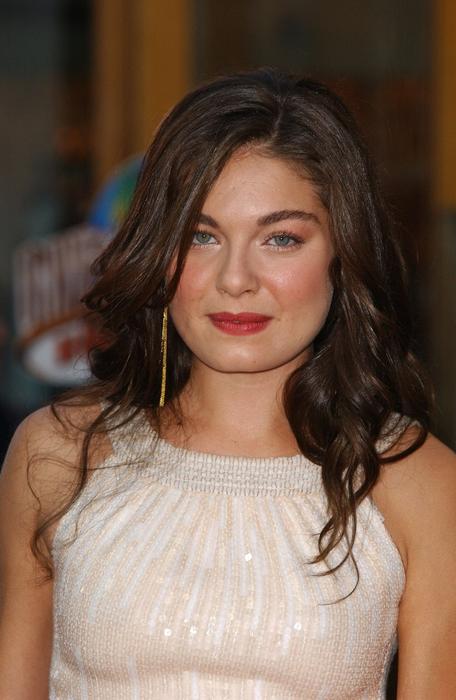 Alexa Davalos