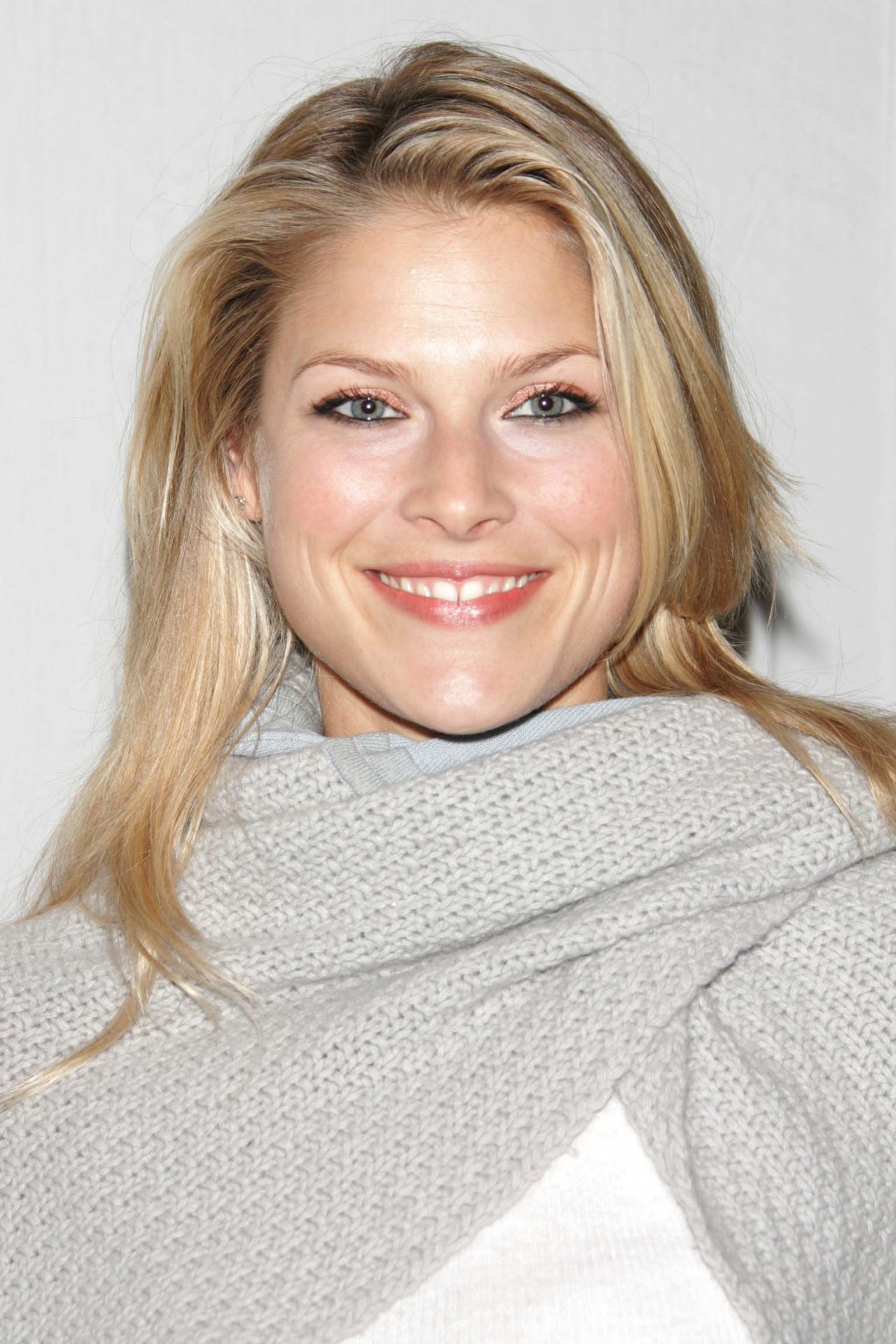 Next photo of Ali Larter