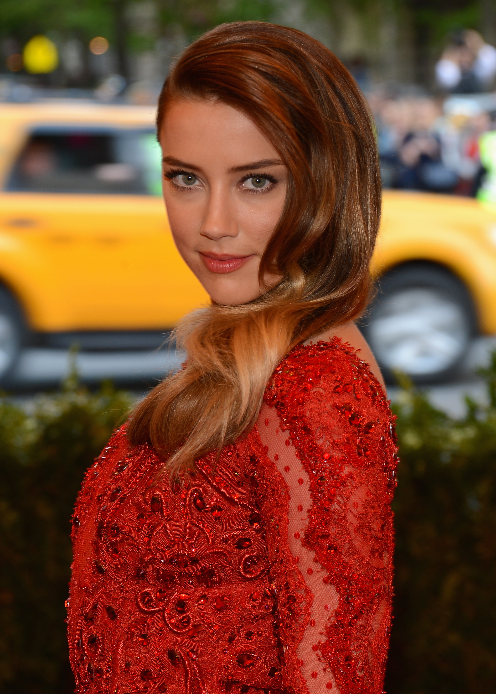 Next photo of Amber Heard