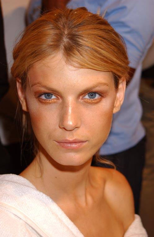 Angela Lindvall