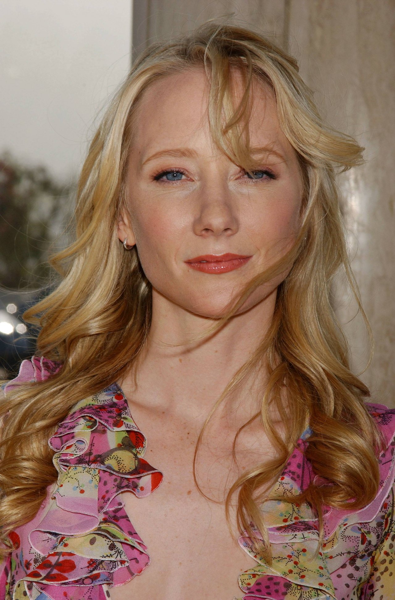 Anne Heche short hair