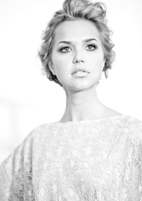 Arielle Kebbel