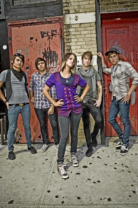 Cassadee Pope