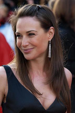 Claire Forlani