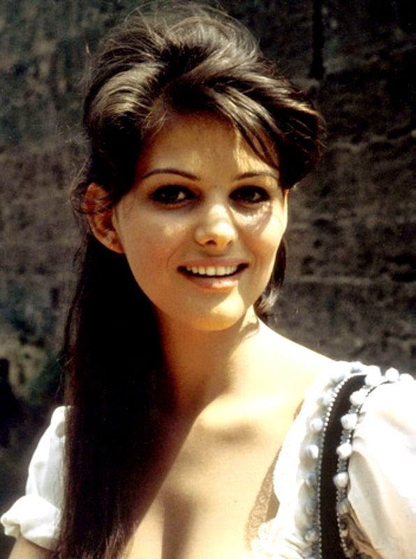 Claudia Cardinale