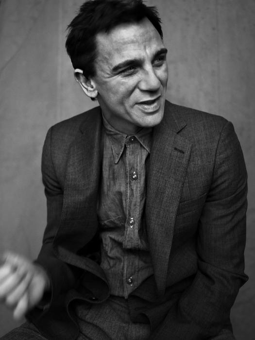 Daniel Craig