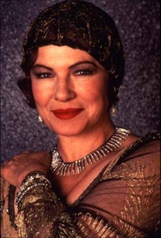 Next photo of Dianne Wiest