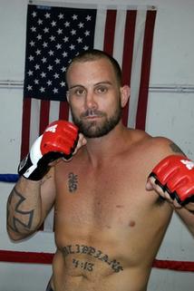 Profilový obrázek - Dustin Holyko