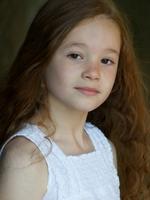 Ellie Darcey-Alden | OSOBNOSTI.cz