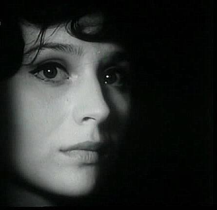 Emília Vášáryová