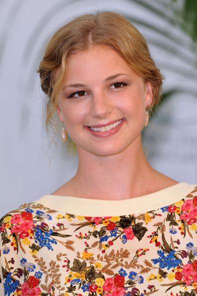 Emily VanCamp