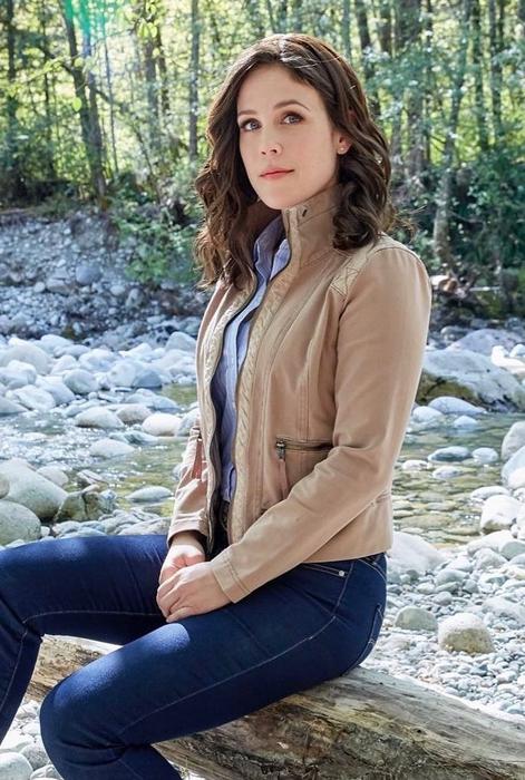 Erin Krakow