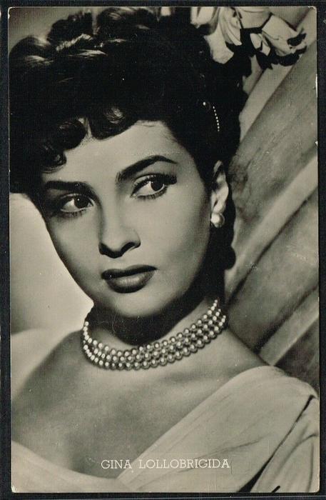 Gina Lollobrigida
