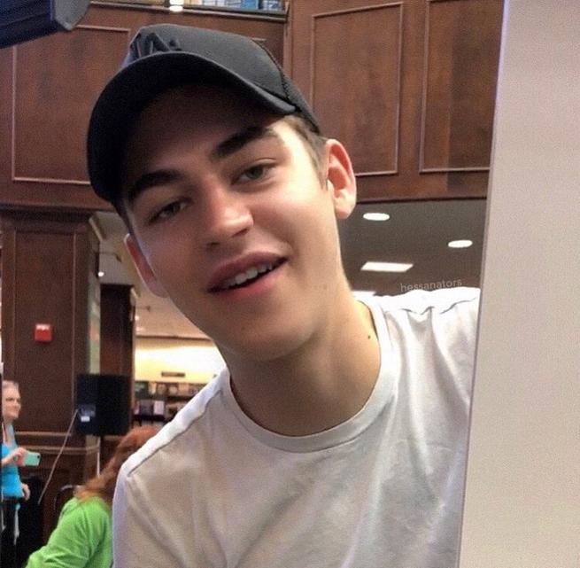 Hero Fiennes-Tiffin