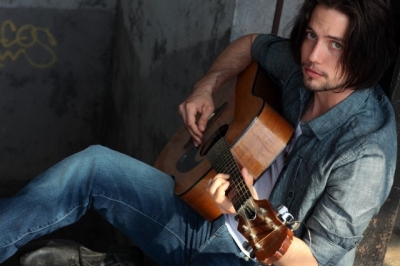 Jackson Rathbone