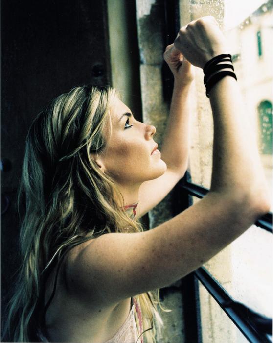 Jennifer Paige