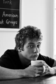 Profilový obrázek - Jeremy Allen White