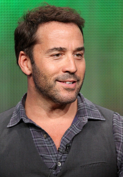 Next photo of Jeremy Piven