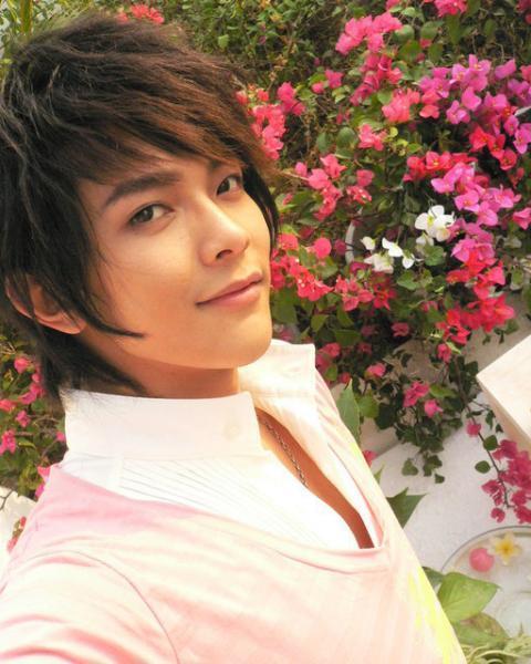 Jiro Wang