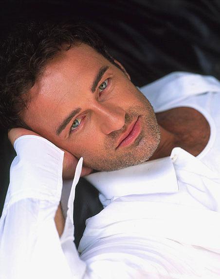 Julian McMahon
