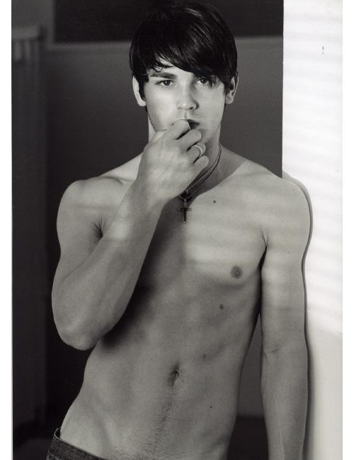Justin Gaston