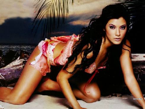 Kelly Hu