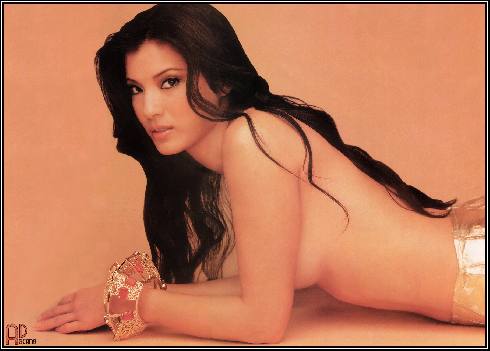 Kelly Hu