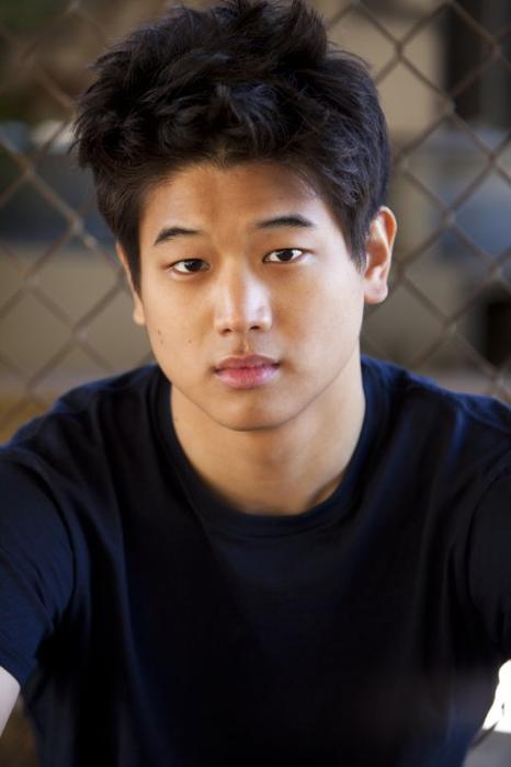 Ki Hong Lee