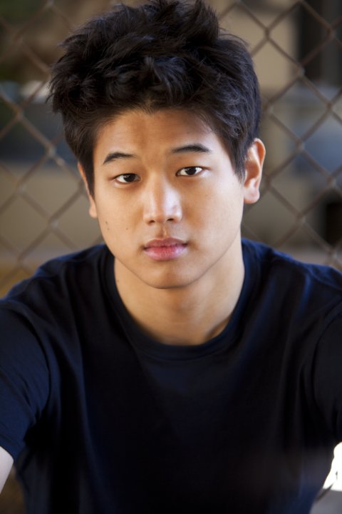 Ki Hong Lee