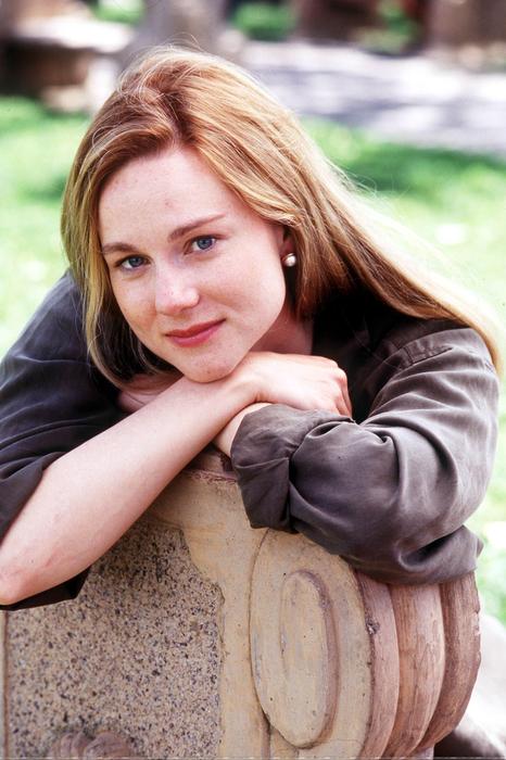 Laura Linney
