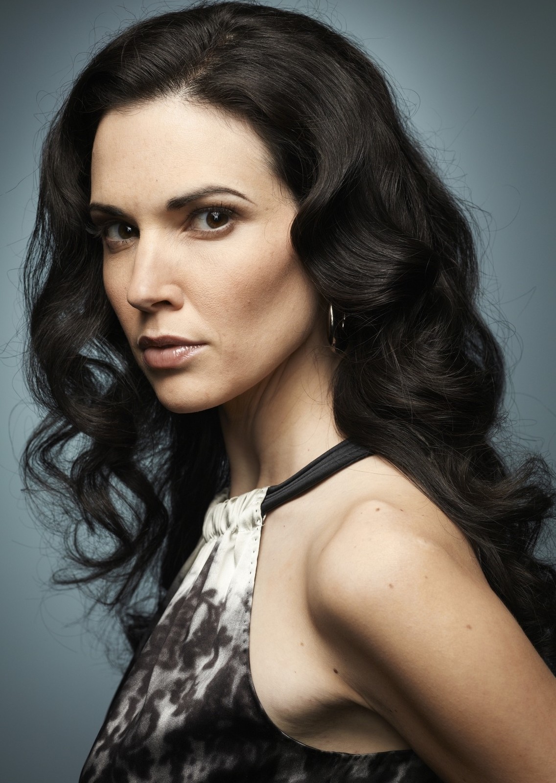 Next photo of Laura Mennell