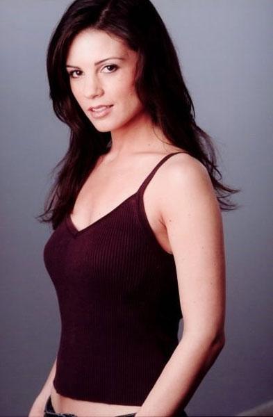 Leah Cairns