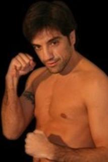 Luis Quinones