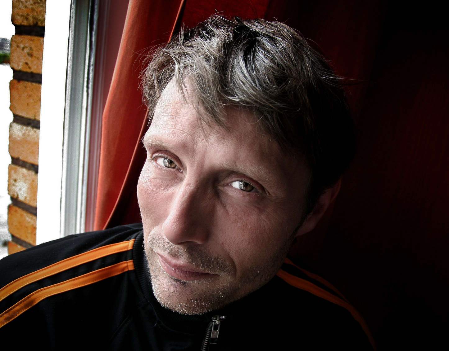 Next photo of Mads Mikkelsen