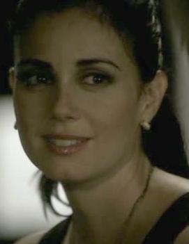 Mia Kirshner