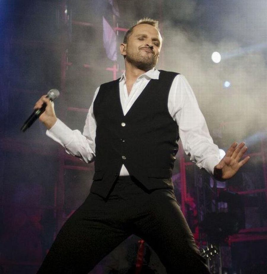 Miguel Bosé