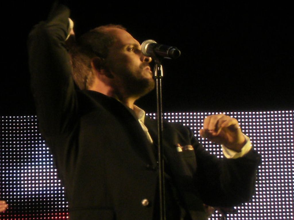 Miguel Bosé