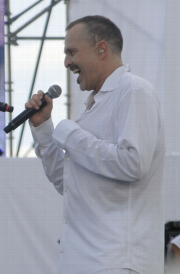 Miguel Bosé