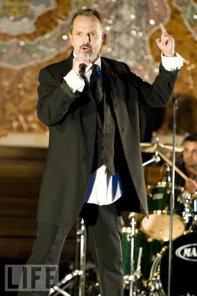 Miguel Bosé