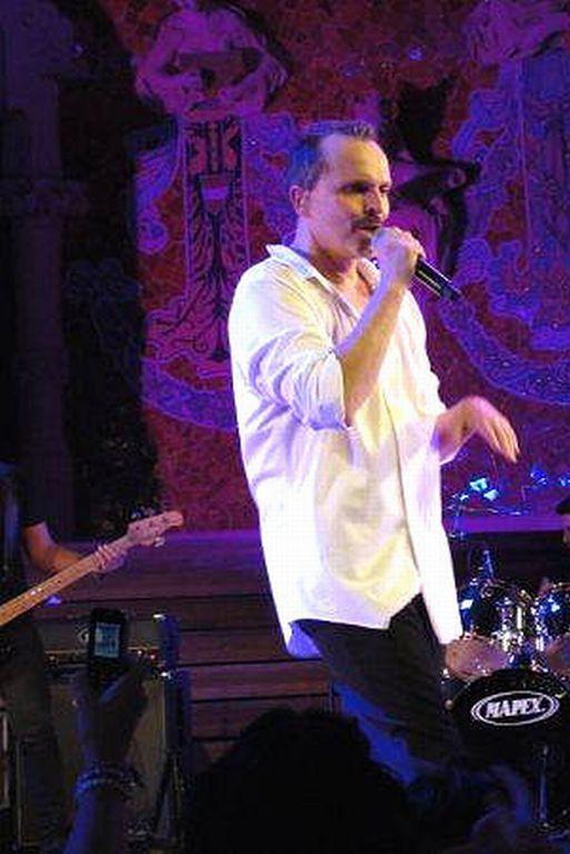 Miguel Bosé