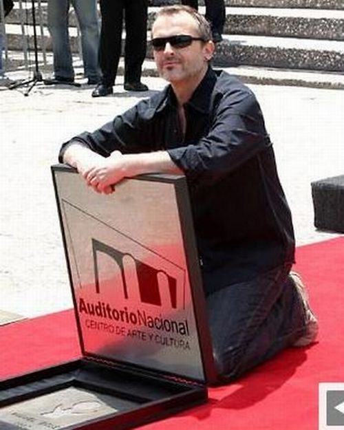 Miguel Bosé
