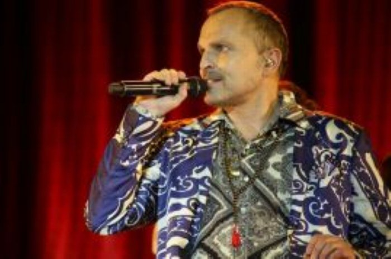 Miguel Bosé