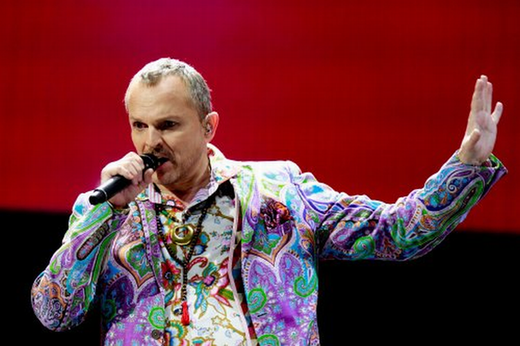 Miguel Bosé