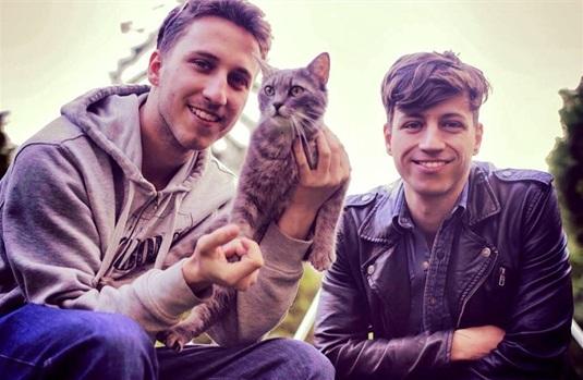 Milan s jeho bratrem Honzou